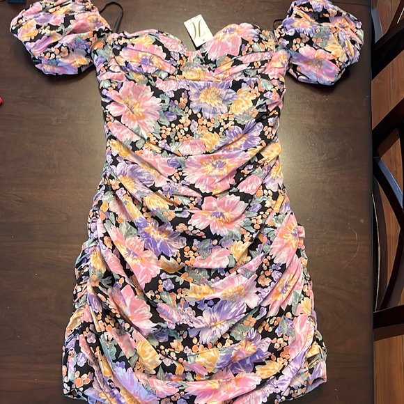 5 for $35- Dee Dee M Floral Print Ruched off the shoulder dress BNWT - Picture 1 of 4
